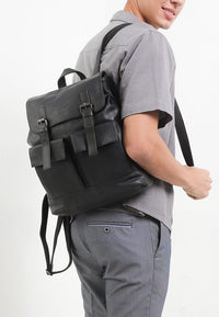 Distressed Leather Hitch Backpack - Black