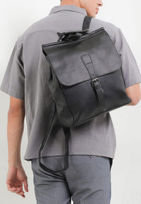 Distressed Leather Hunter Backpack - Black