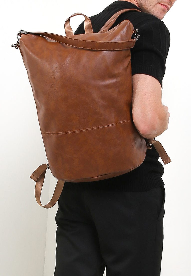 Distressed Leather Essential Backpack - Camel