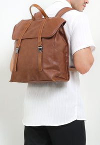 Distressed Leather Atlas Backpack - Camel