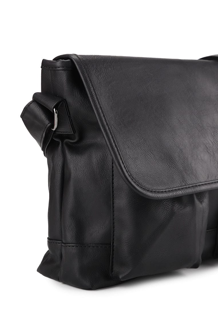 Distressed Leather Hitch Messenger Bag - Black