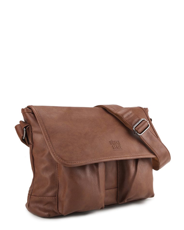 Distressed Leather Hitch Messenger Bag - Camel