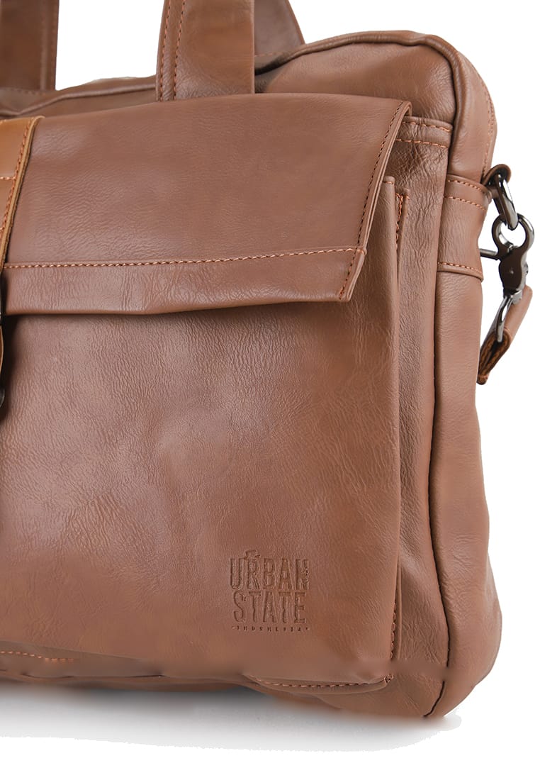 Distressed Leather Executive Brief Messenger Bag - Camel