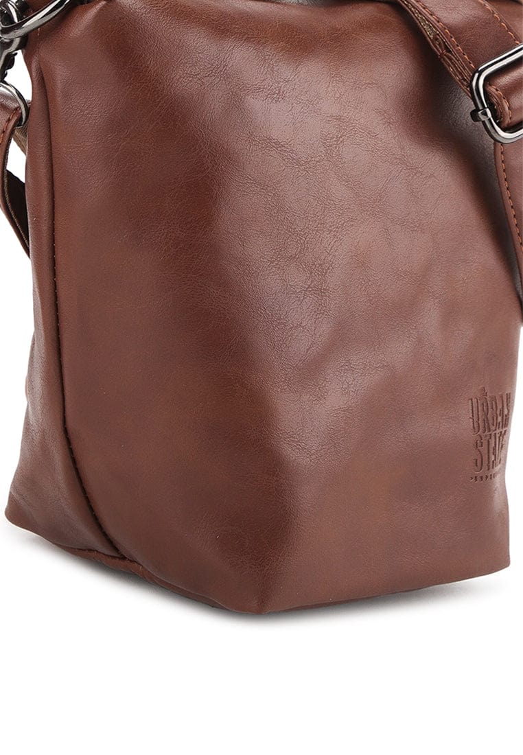 Distressed Leather Hitch Crossbody Pouch - Camel