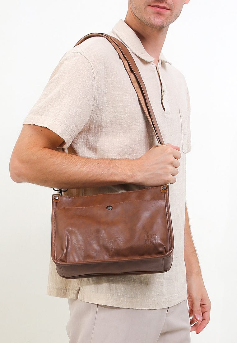 Distressed Leather Essential Crossbody Bag - Camel