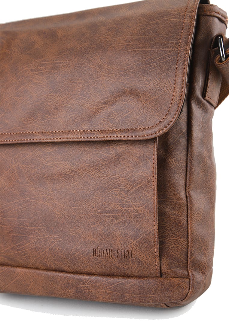Distressed Leather Daily Crossbody Bag - Camel