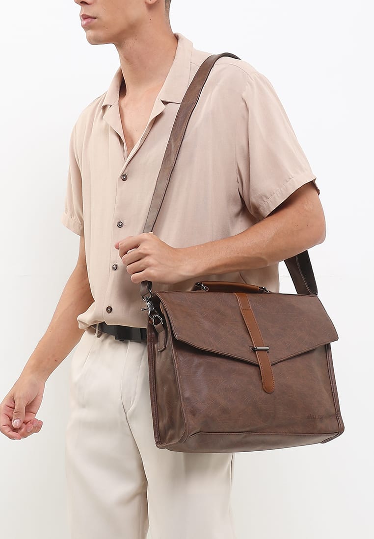 Distressed Leather Commuter Tablet Crossbody Bag - Camel