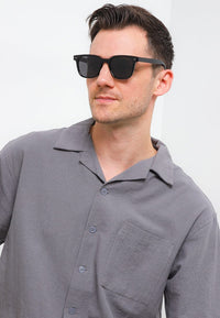 Polarized Plastic Frame Wayfarer Square Sunglasses - Black Black