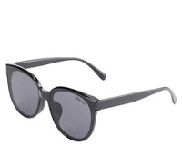 Polarized Plastic Frame Oversized Cat Eye Sunglasses - Black Black