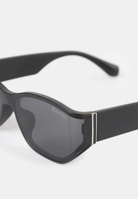 Polarized Glide Rectangular Frame Sunglasses - Black Black