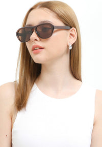Polarized Plastic Frame Wrap Oval Sunglasses - Brown Brown