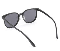 Polarized Plastic Frame Classic Square Sunglasses - Black Matte