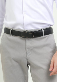 Cavalier Gold Plate Buckle Top Grain Leather Belt - Black