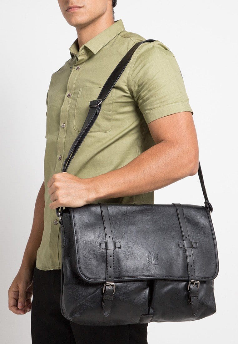 Distressed Leather Nomad Messenger Bag Black