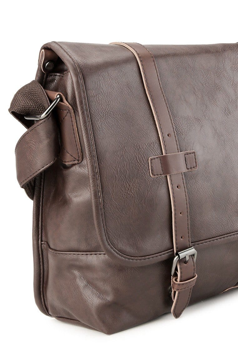 Distressed Leather Nomad Messenger Bag - Dark Brown – Urban State Indonesia
